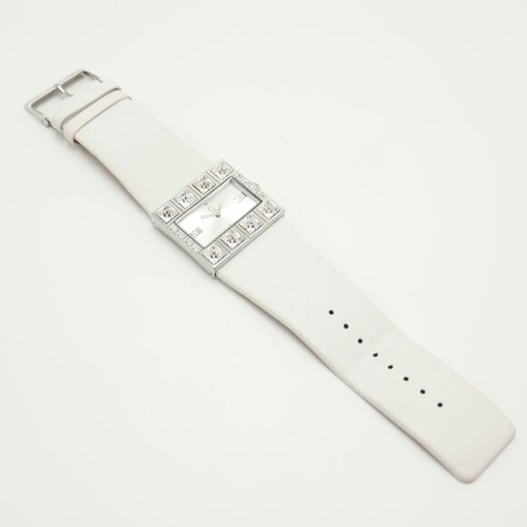 Guess Women Jumbo Crystal Watch 36mm Rectangle Dial White Leather w New Battery - Picture 13 of 15